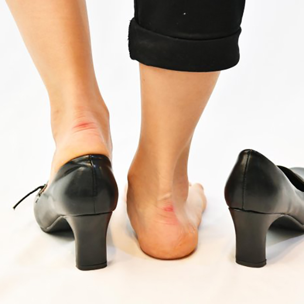 አዲስ የተገዙት የወታደር ቦት ጫማዎች እግር ቢፈጭስ?